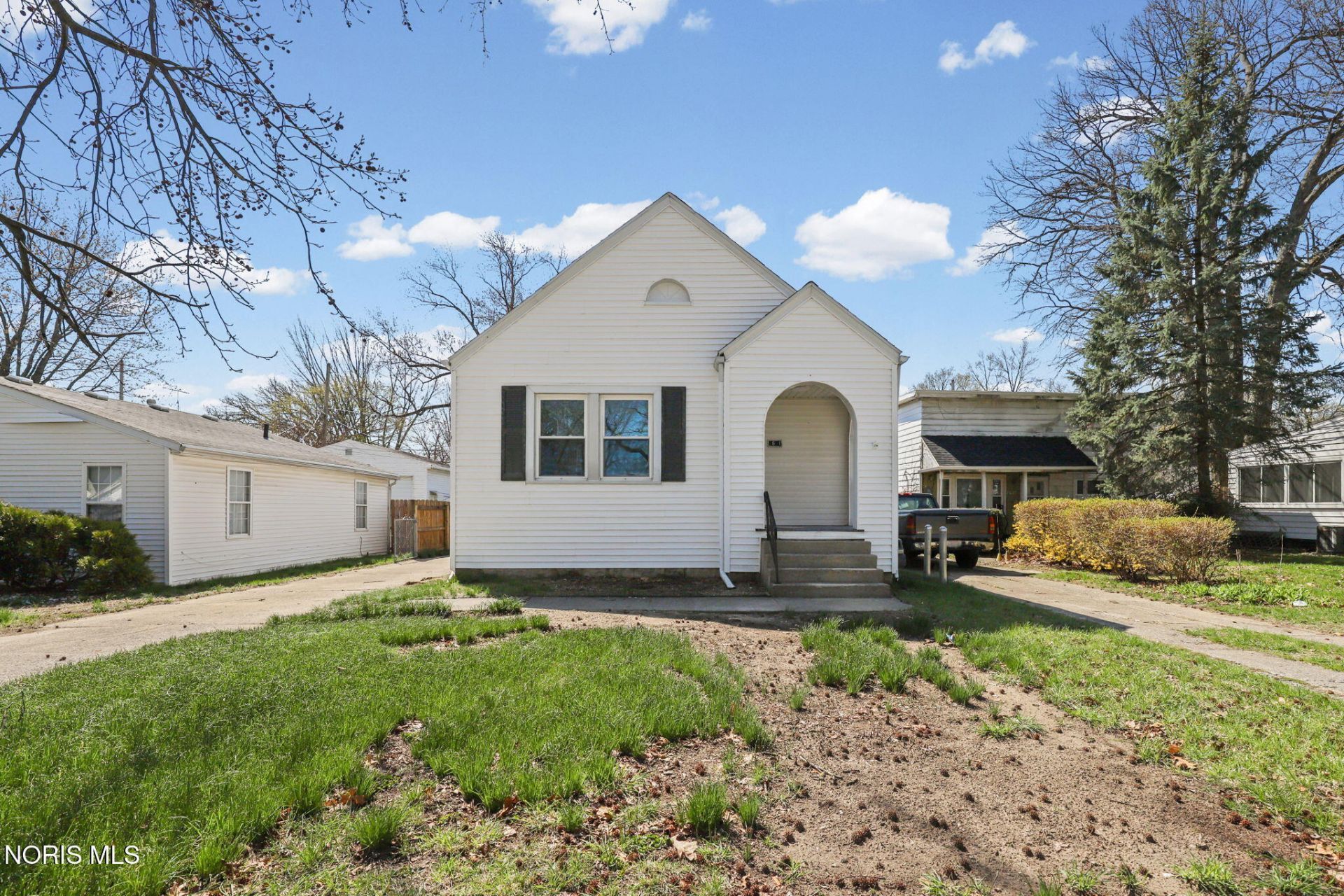 2621 Grantwood Drive, Toledo, OH 43613 Main Photo