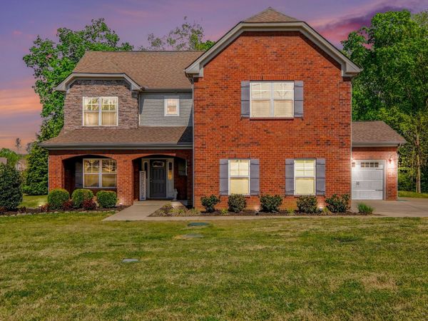 1509 Lila Dr , Murfreesboro, TN 37128