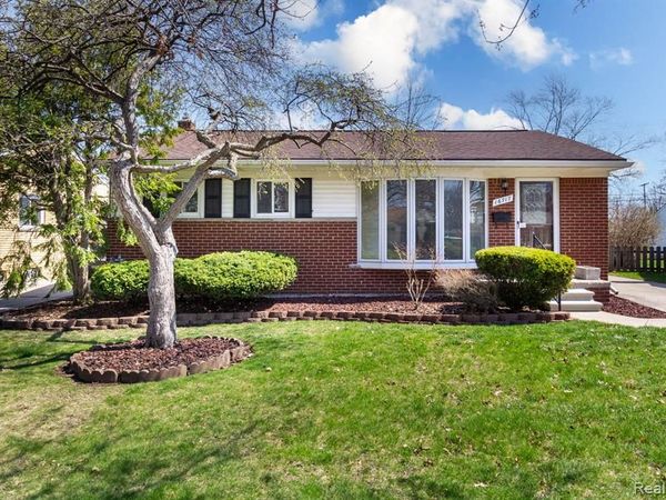 16717 Windermere Circle, Southgate, MI 48195