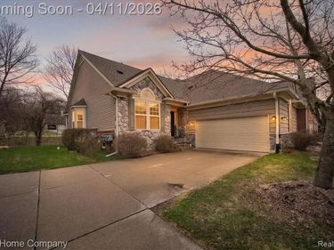 626 Rachel Lane, Milford Vlg, MI 48381