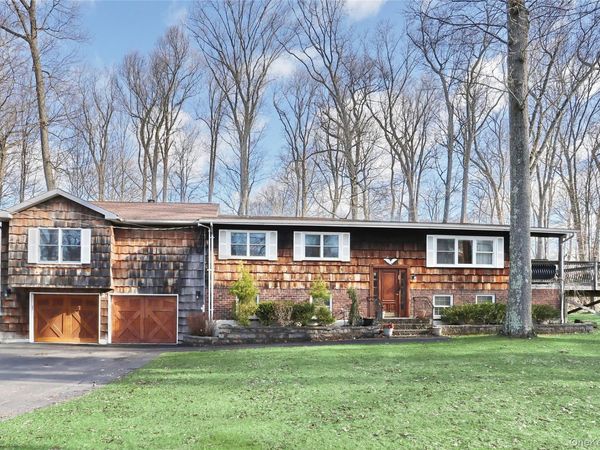 1 Forest Glen Court , Suffern, NY 10901