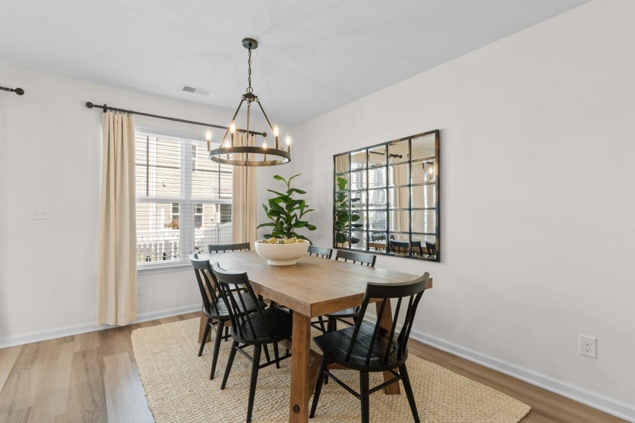 1149 Fairway Ln. Photo 12