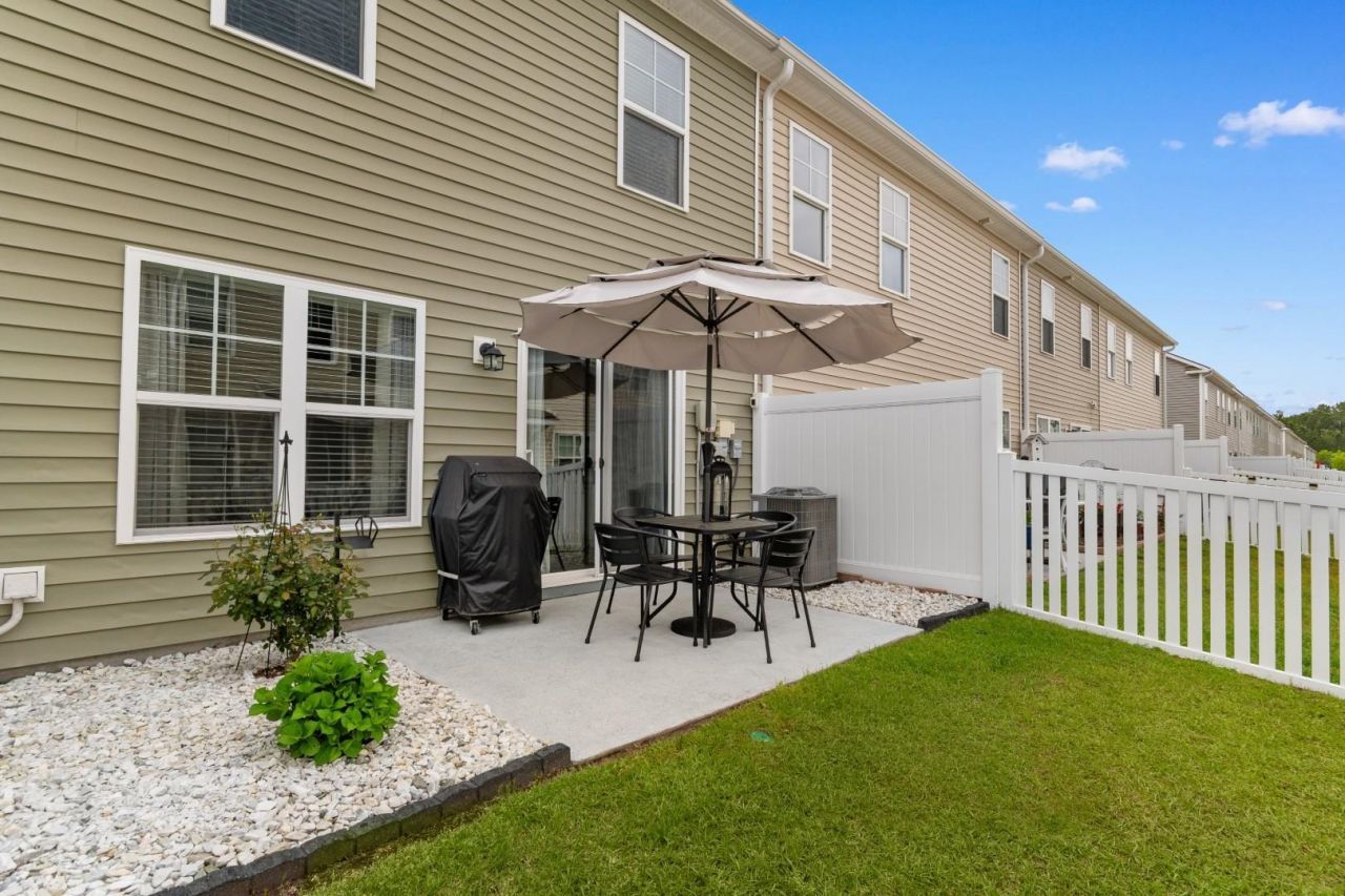 1149 Fairway Ln. Photo 29