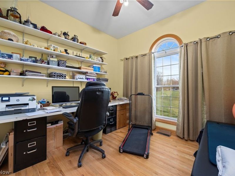 12488 Baumhart Road, Amherst, OH 44001 Photo 24