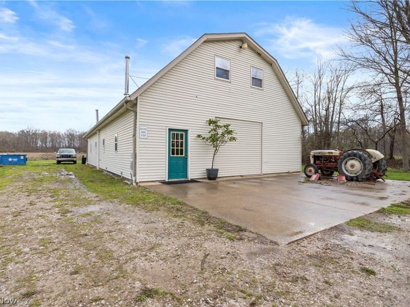 12488 Baumhart Road, Amherst, OH 44001 Photo 34