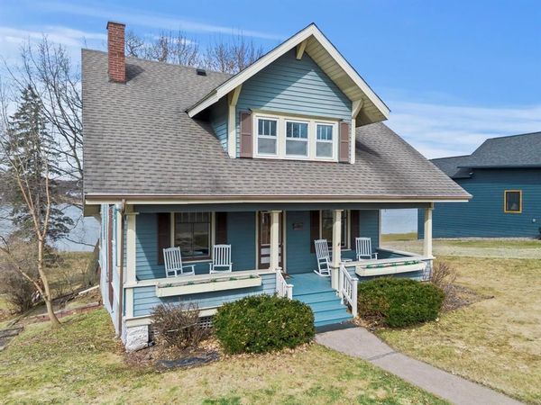 1515 3rd Avenue, Cumberland, WI 54829