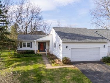 20 Brandywine Lane, Fairport, NY 14450