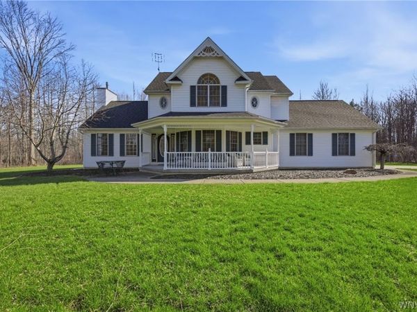 2665 Lakeview Road, Hamburg, NY 14085