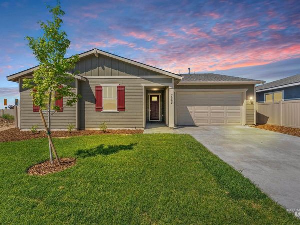 7962 E Antebellum St, Nampa, ID 83687