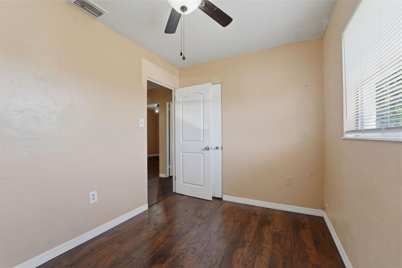 3235 Emerson Avenue S, Saint Petersburg, FL 33712 Photo