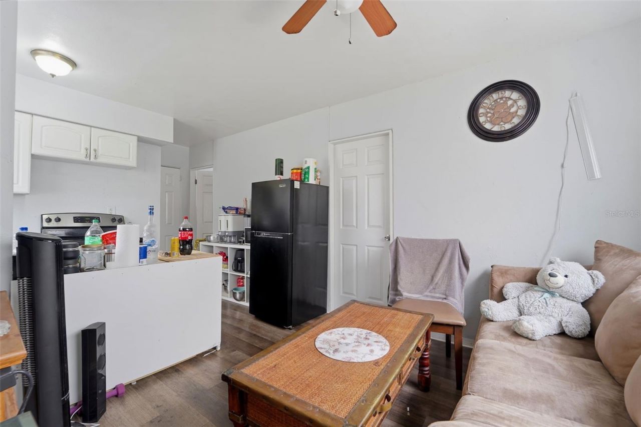 3235 Emerson Avenue S, Saint Petersburg, FL 33712 Photo