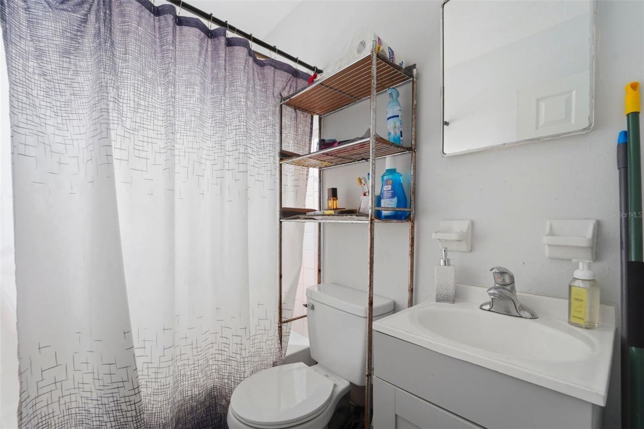 3235 Emerson Avenue S, Saint Petersburg, FL 33712 Photo