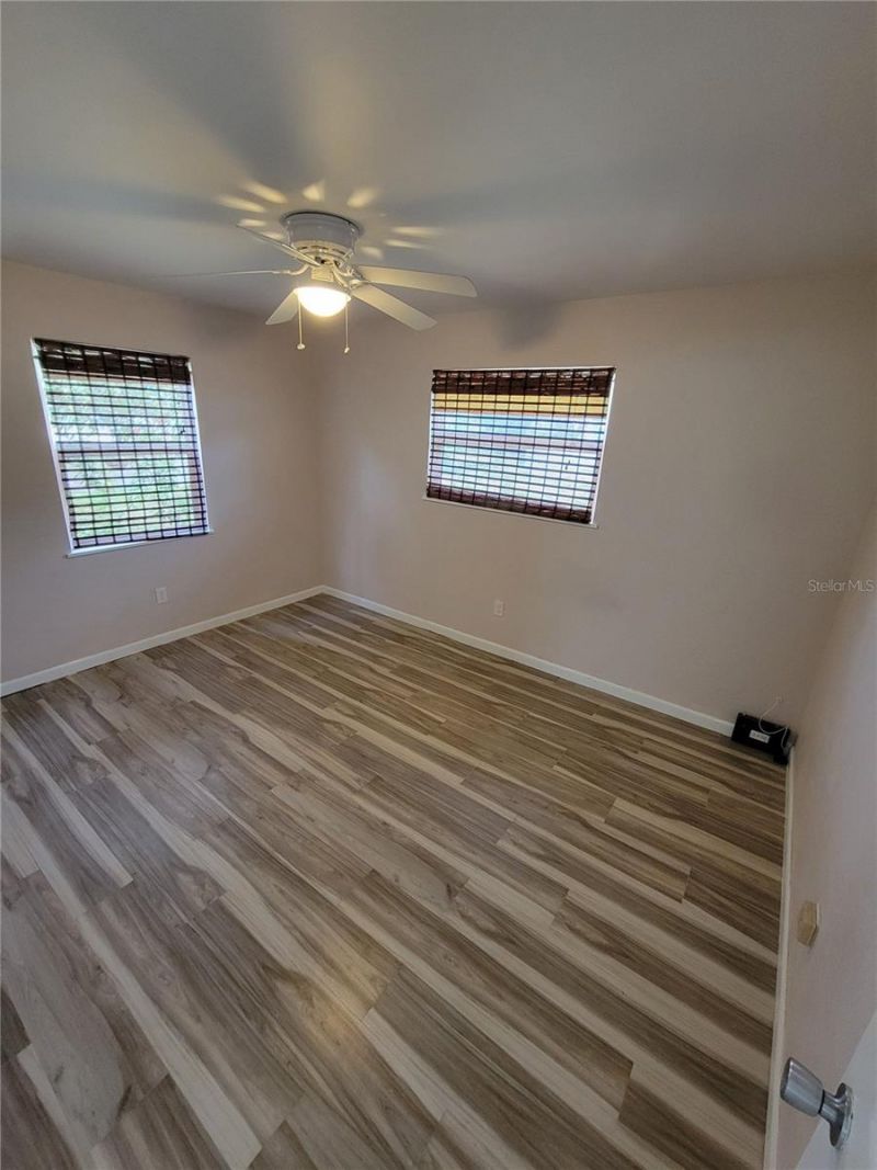 250 37th Street N, Saint Petersburg, FL 33713 Photo