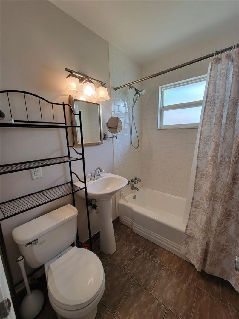 250 37th Street N, Saint Petersburg, FL 33713 Photo