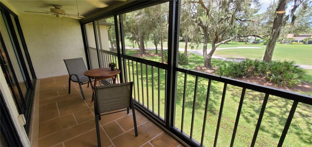 6110 Country Club Way, Unit 201, Sarasota, FL 34243 Photo