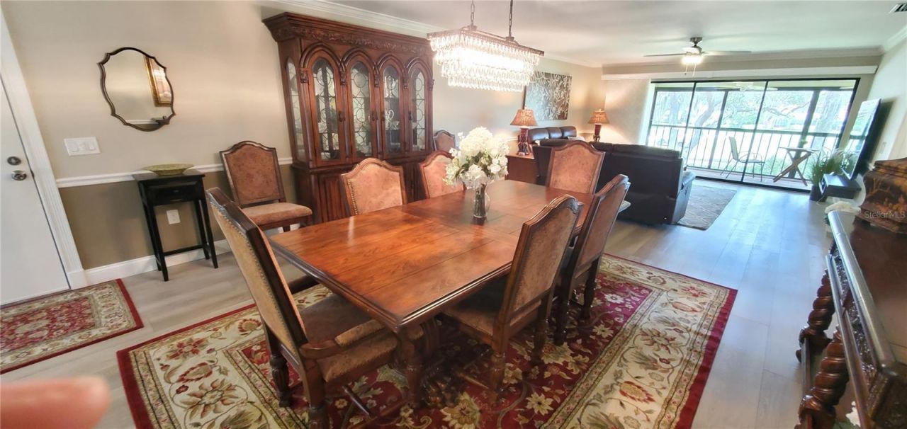 6110 Country Club Way, Unit 201, Sarasota, FL 34243 Photo