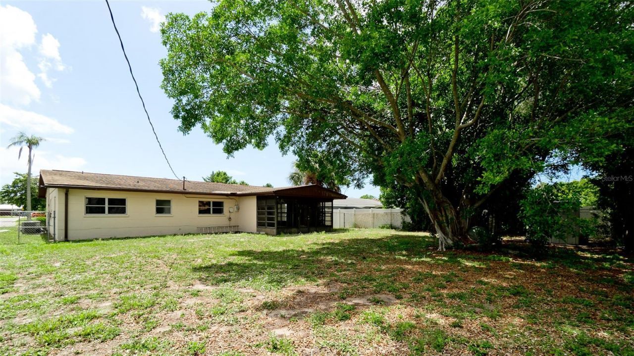 3704 17th Avenue W, Bradenton, FL 34205 Photo