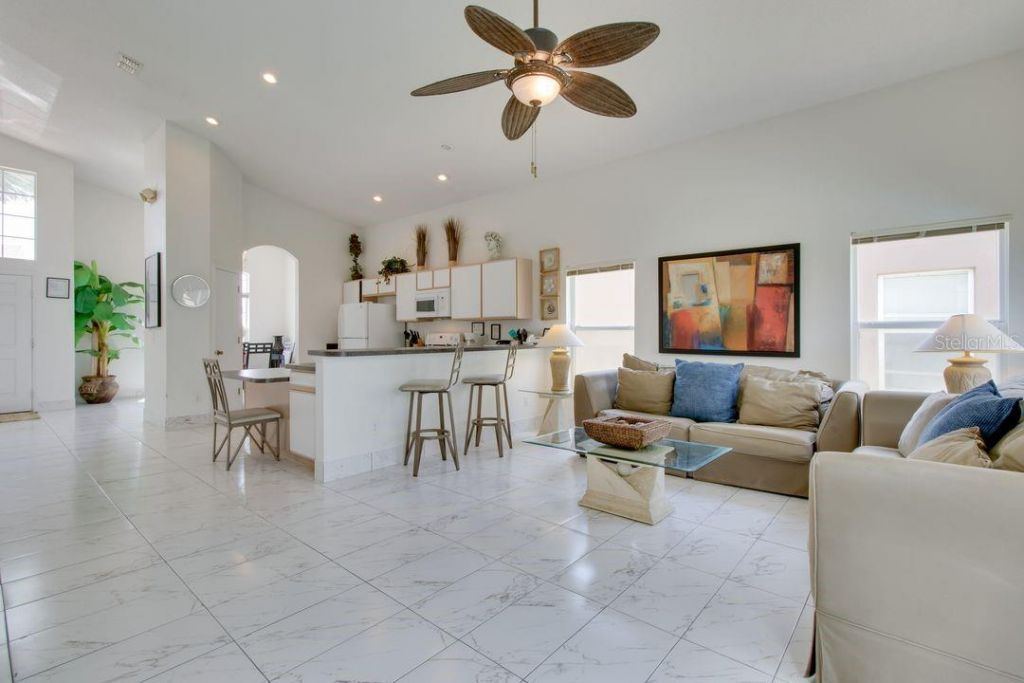 730 Bloomingdale Dr, Davenport, FL 33897 Photo