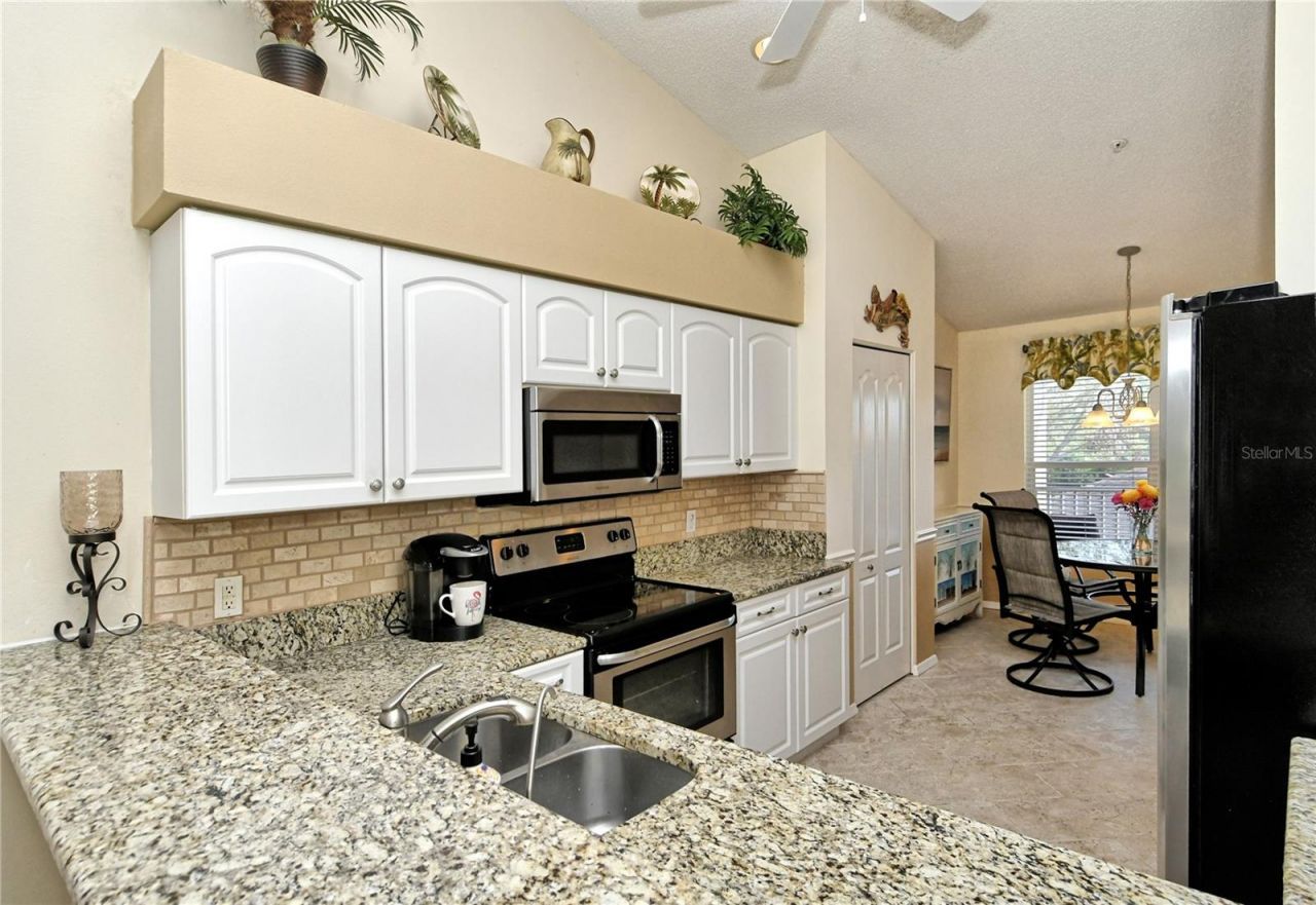 5281 Mahogany Run Avenue , Unit 822, Sarasota, FL 34241 Photo