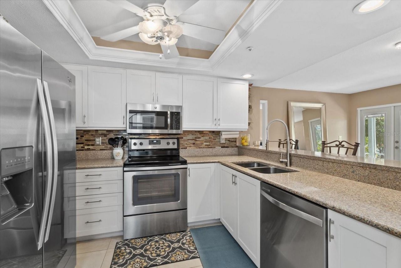 1332 Siesta Bayside Drive, Unit 1332C, Sarasota, FL 34242 Photo