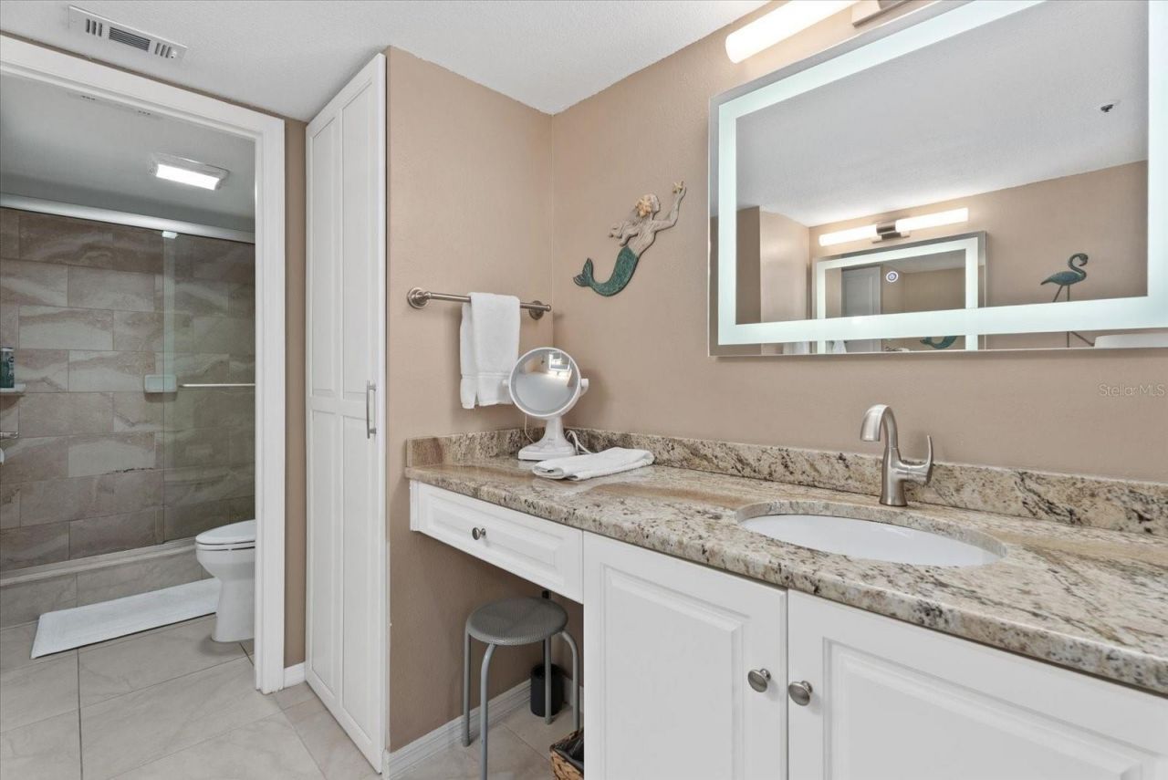 1332 Siesta Bayside Drive, Unit 1332C, Sarasota, FL 34242 Photo
