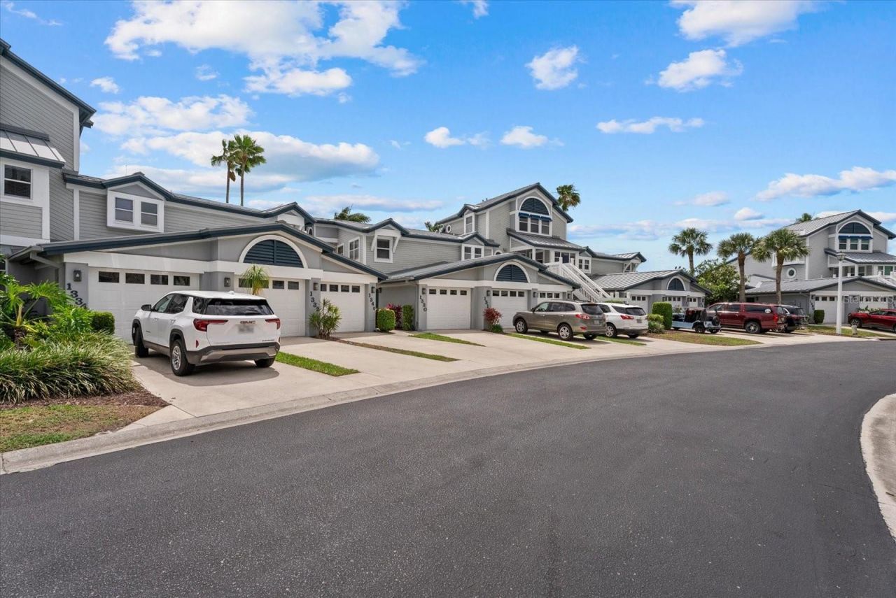 1332 Siesta Bayside Drive, Unit 1332C, Sarasota, FL 34242 Photo