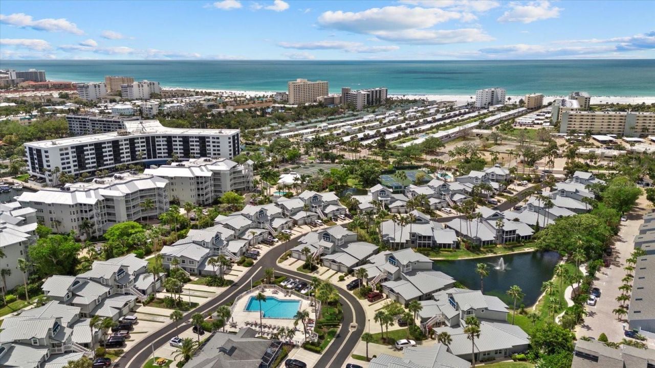 1332 Siesta Bayside Drive, Unit 1332C, Sarasota, FL 34242 Photo