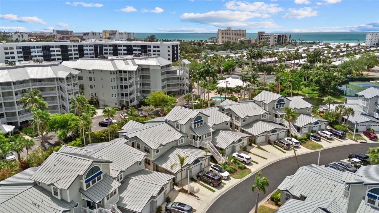 1332 Siesta Bayside Drive, Unit 1332C, Sarasota, FL 34242 Photo