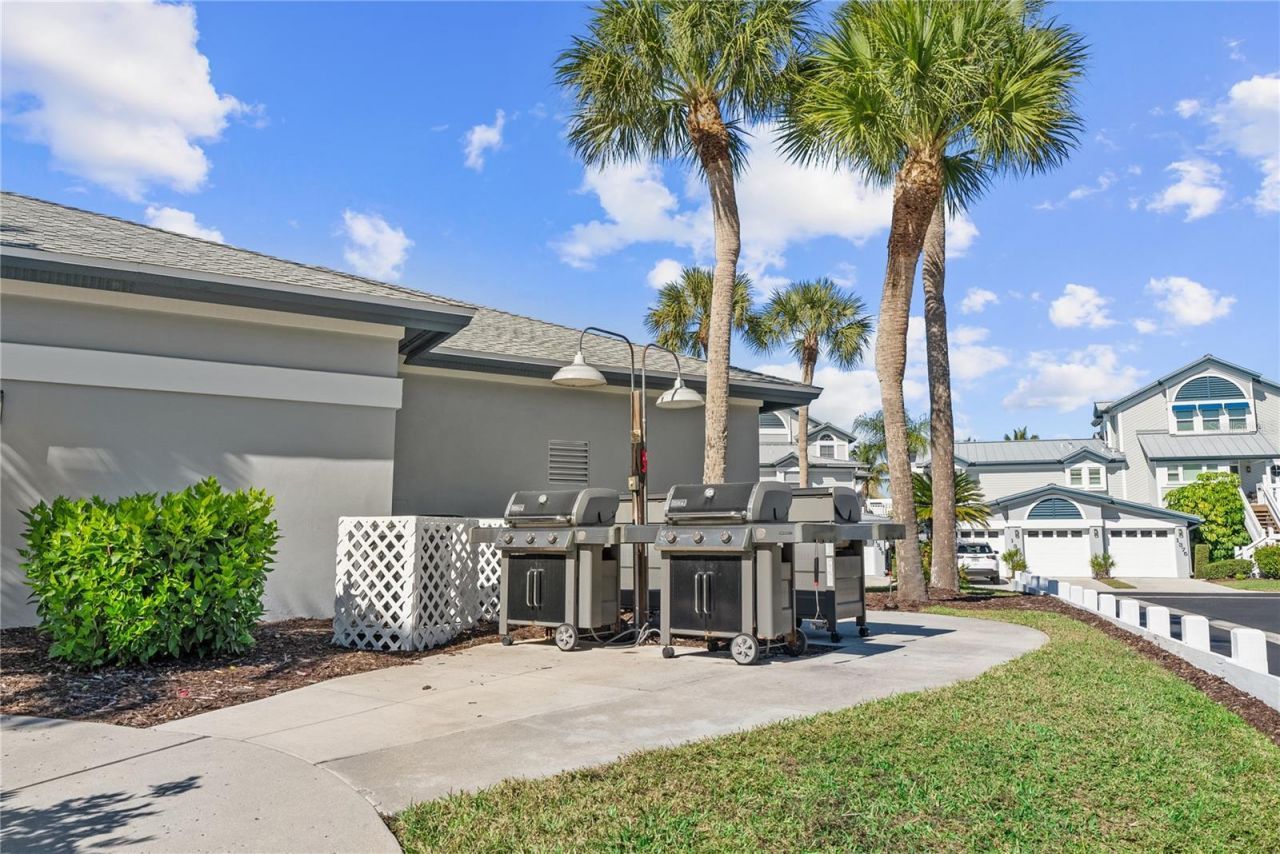 1332 Siesta Bayside Drive, Unit 1332C, Sarasota, FL 34242 Photo