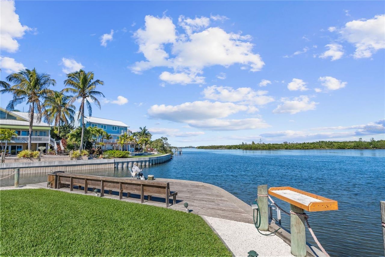 1332 Siesta Bayside Drive, Unit 1332C, Sarasota, FL 34242 Photo