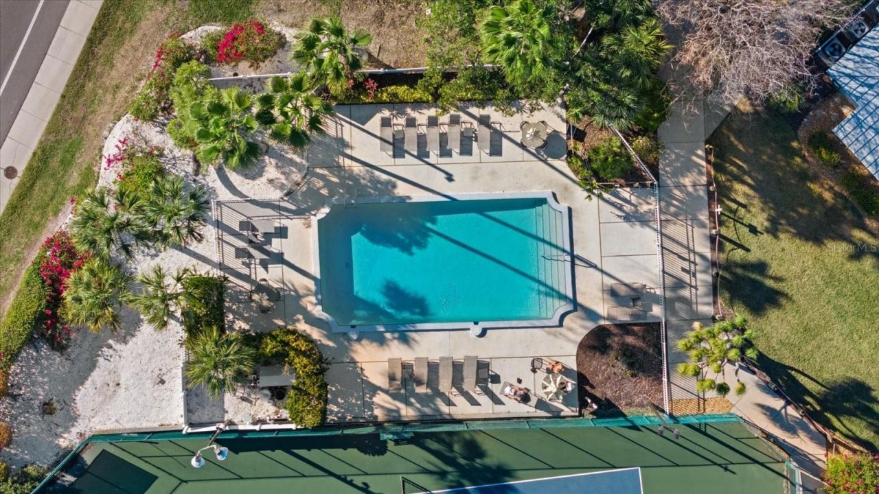 1332 Siesta Bayside Drive, Unit 1332C, Sarasota, FL 34242 Photo
