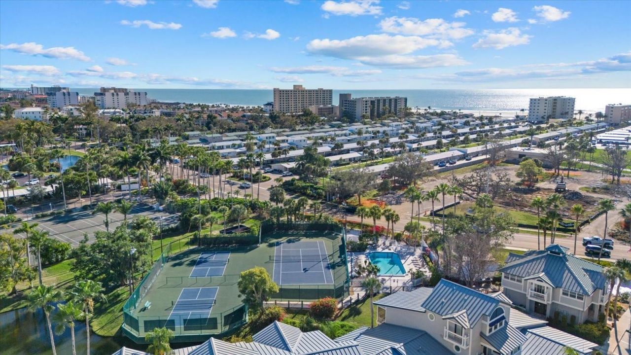 1332 Siesta Bayside Drive, Unit 1332C, Sarasota, FL 34242 Photo