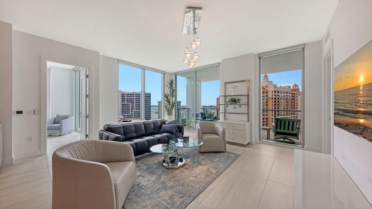 301 Quay Commons, Unit 1210, Sarasota, FL 34236 Photo