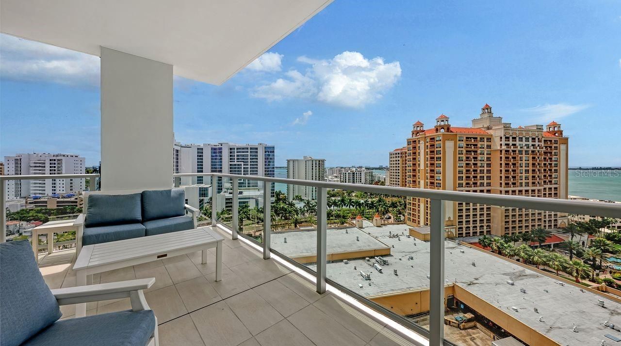 301 Quay Commons, Unit 1210, Sarasota, FL 34236 Photo