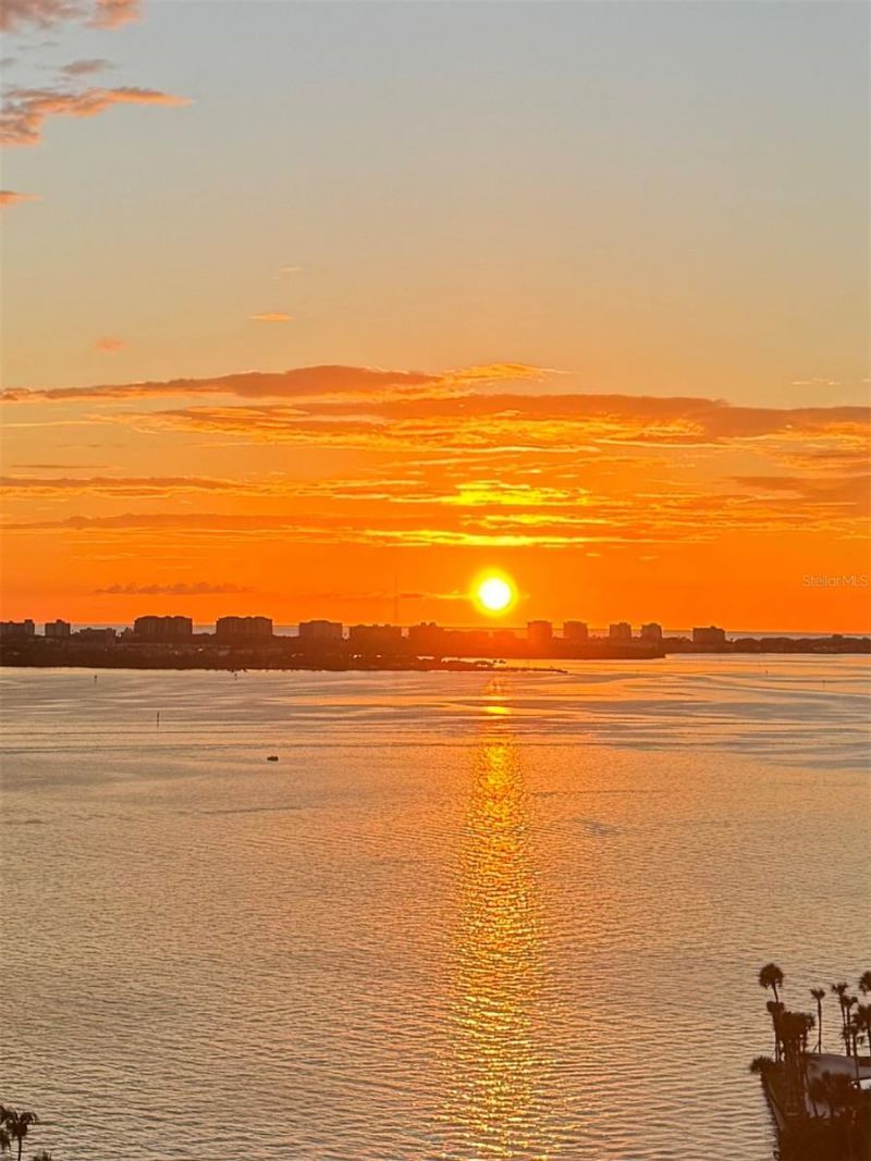 301 Quay Commons, Unit 1210, Sarasota, FL 34236 Photo