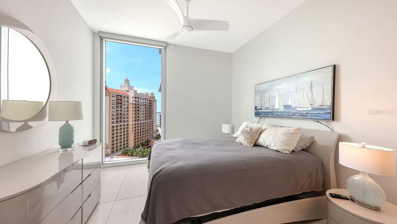 301 Quay Commons, Unit 1210, Sarasota, FL 34236 Photo