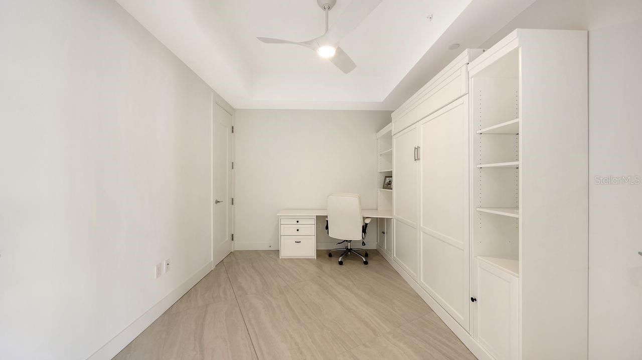 301 Quay Commons, Unit 1210, Sarasota, FL 34236 Photo