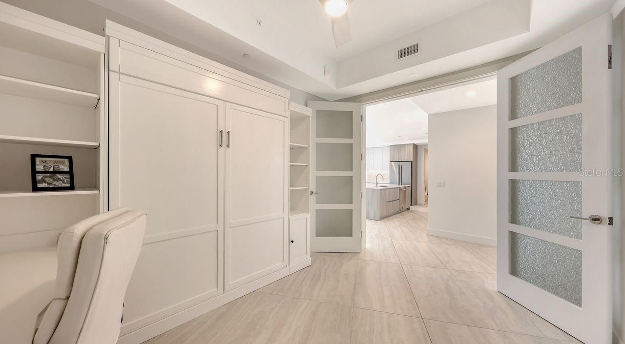 301 Quay Commons, Unit 1210, Sarasota, FL 34236 Photo