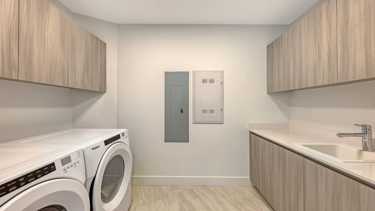 301 Quay Commons, Unit 1210, Sarasota, FL 34236 Photo