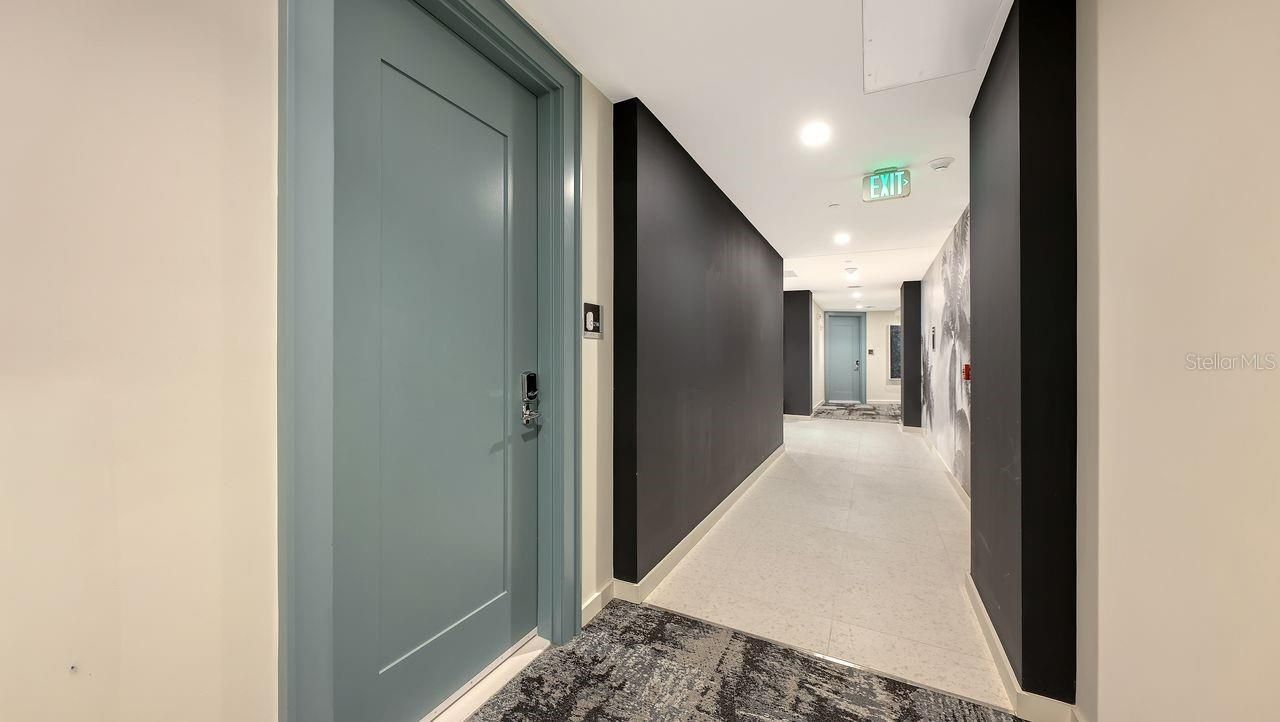 301 Quay Commons, Unit 1210, Sarasota, FL 34236 Photo