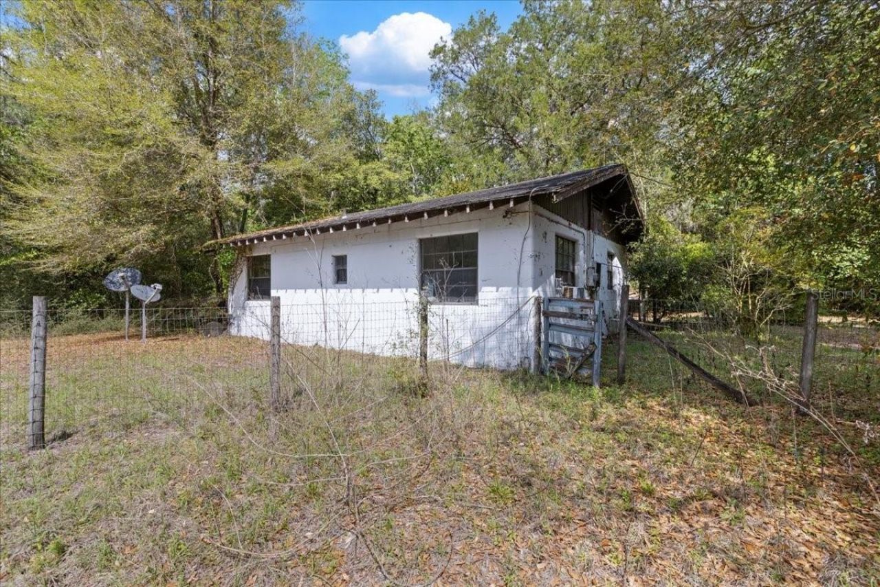 6950 SE Highway 41 , Morriston, FL 32668 Photo