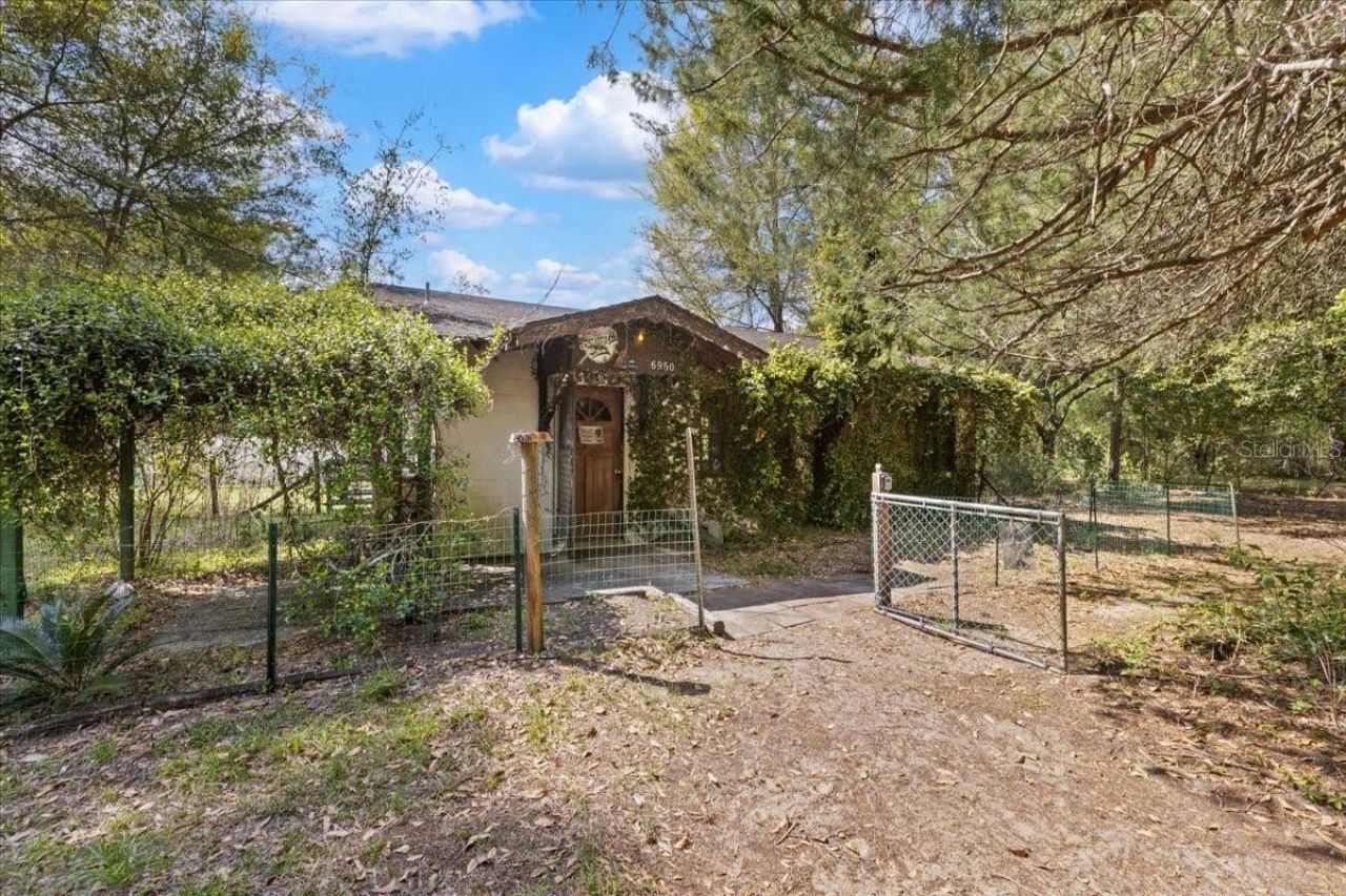 6950 SE Highway 41 , Morriston, FL 32668 Photo