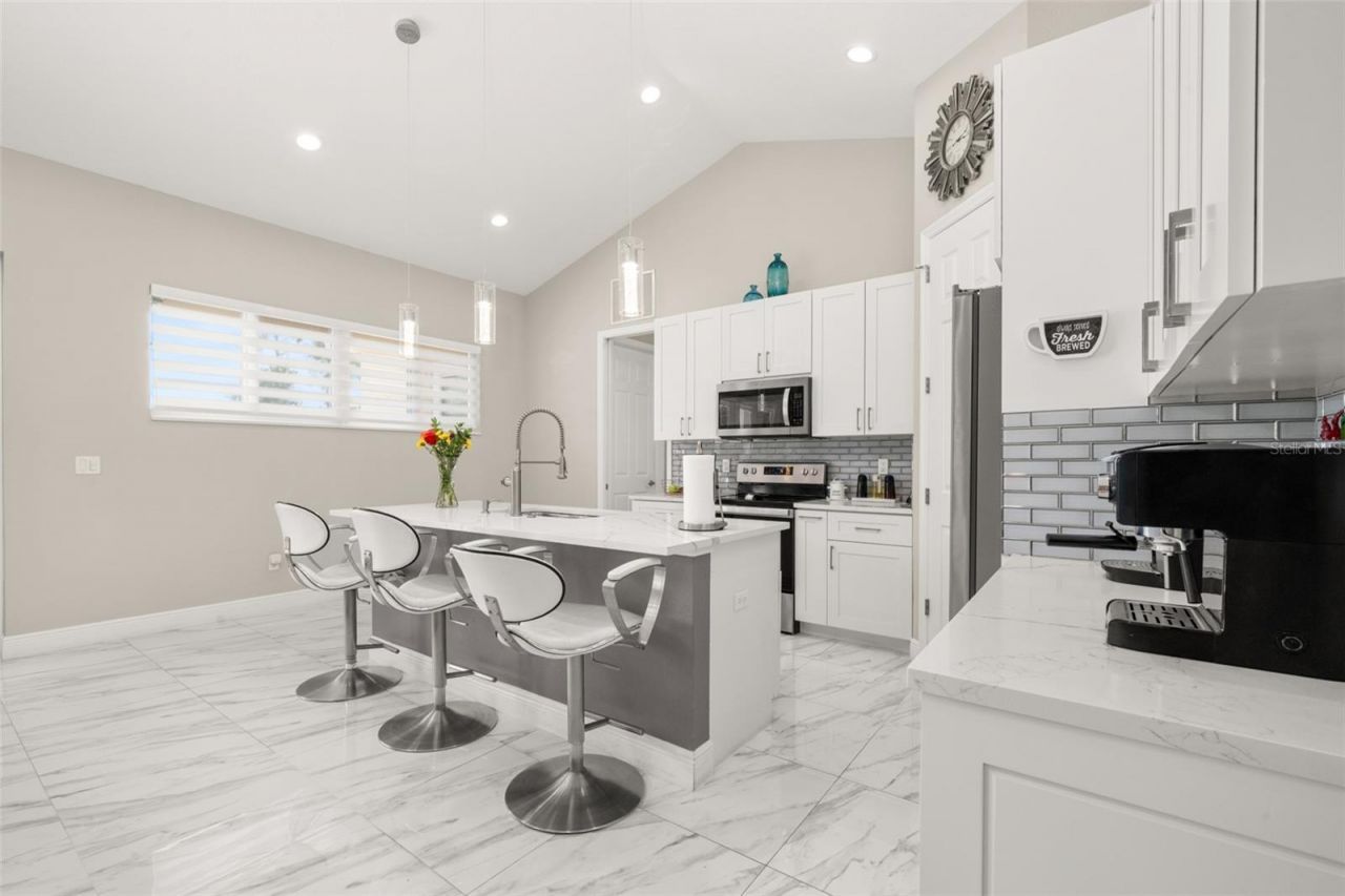 2009 Flower Terrace , Sebring, FL 33875 Photo