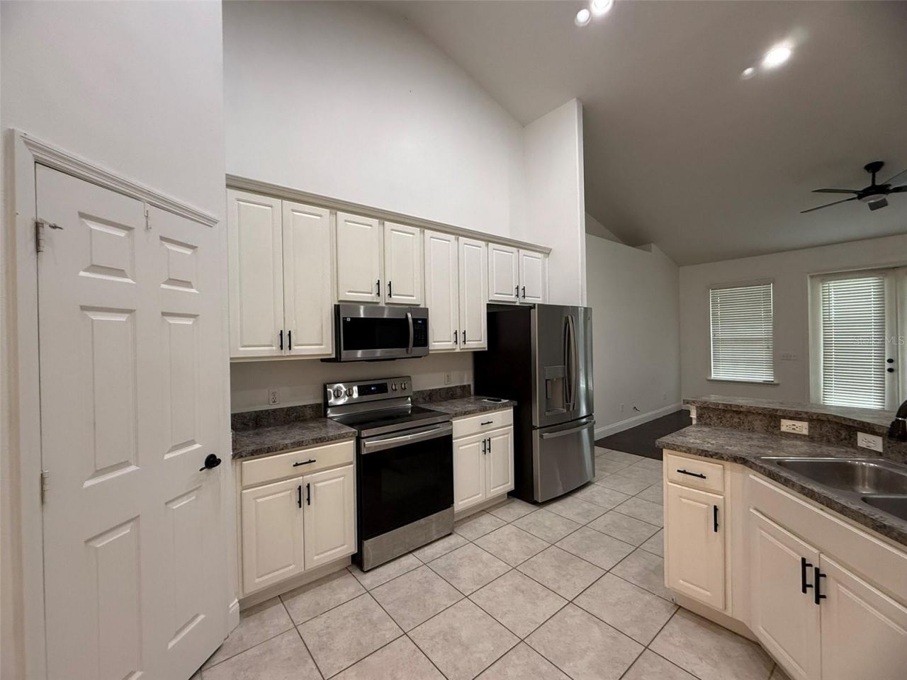 725 Country Walk Cove, Eagle Lake, FL 33839 Photo