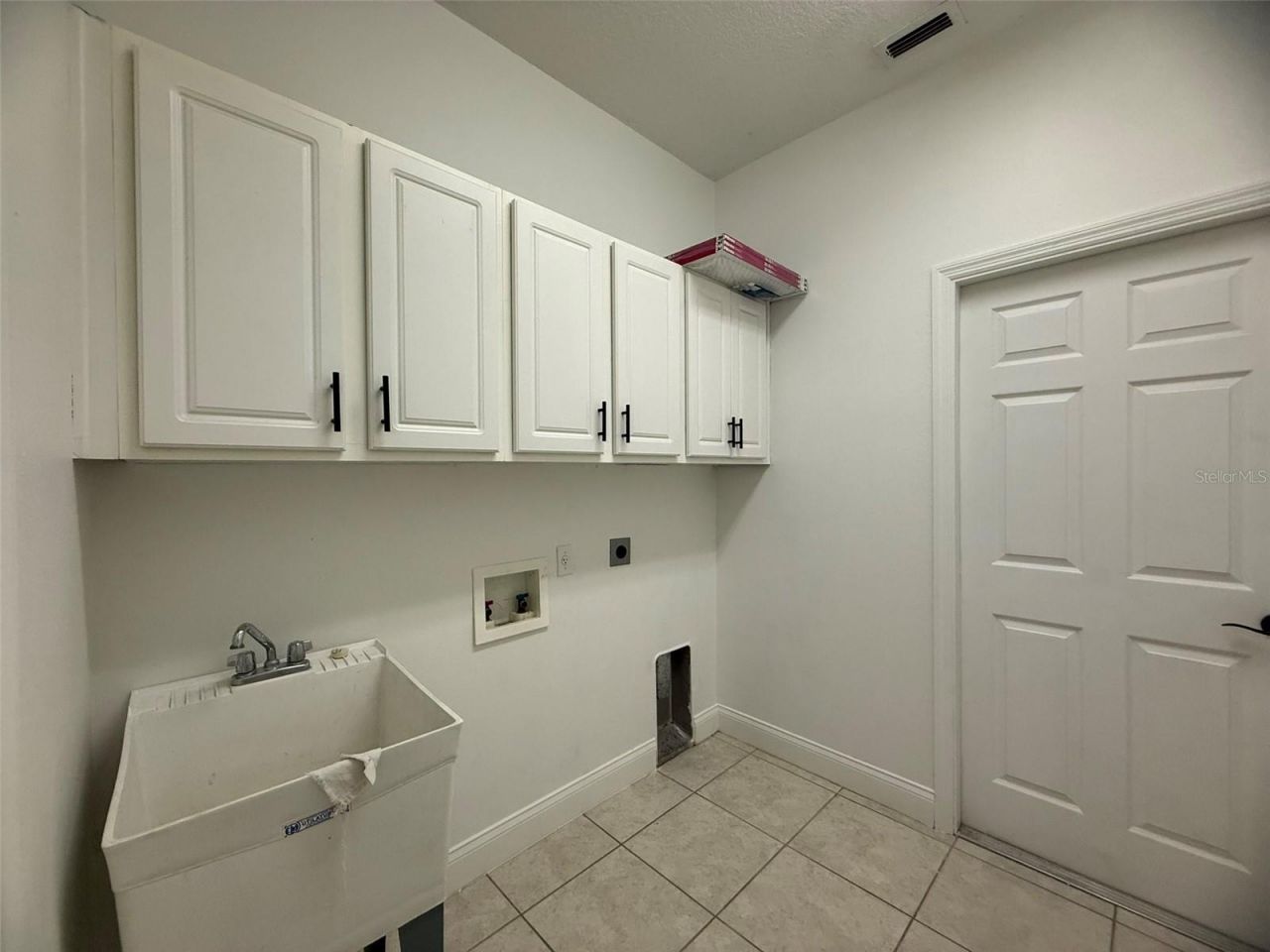 725 Country Walk Cove, Eagle Lake, FL 33839 Photo