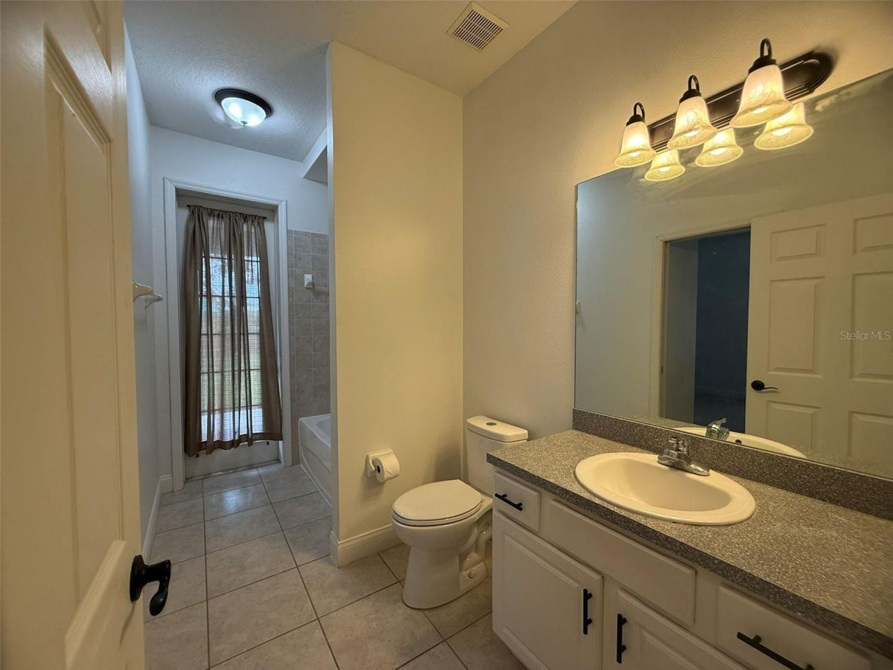 725 Country Walk Cove, Eagle Lake, FL 33839 Photo