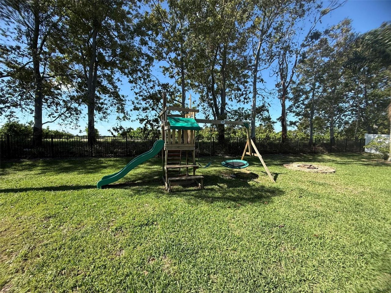 725 Country Walk Cove, Eagle Lake, FL 33839 Photo