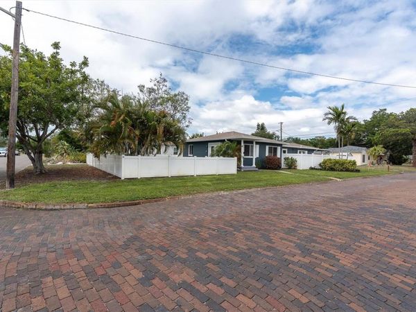 200 62ND STREET N, ST PETERSBURG, FL 33710
