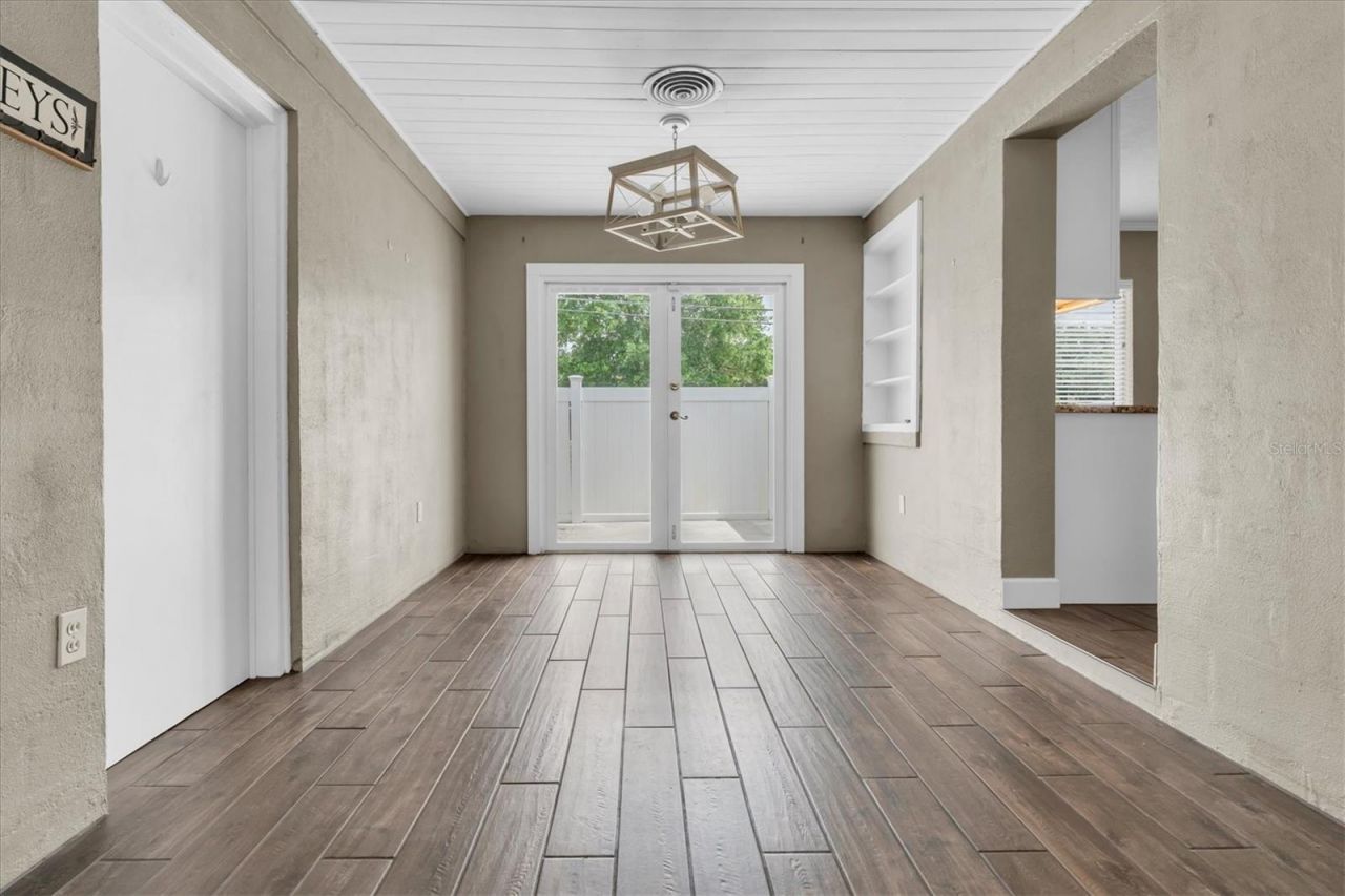 200 62nd Street N, Saint Petersburg, FL 33710 Photo