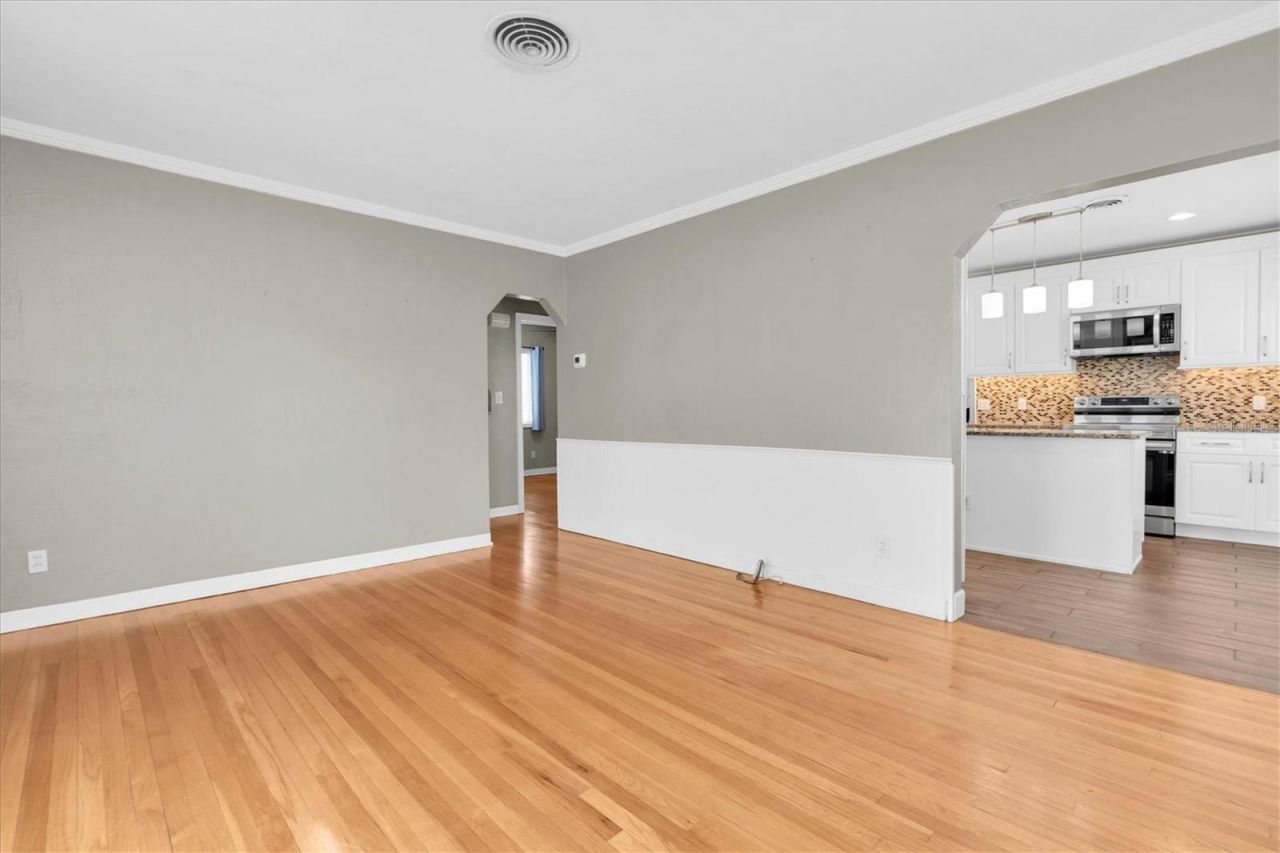 200 62nd Street N, Saint Petersburg, FL 33710 Photo